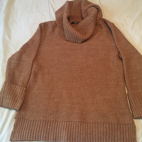 Verve ami Sweater size L worn once - Picture 3 of 3